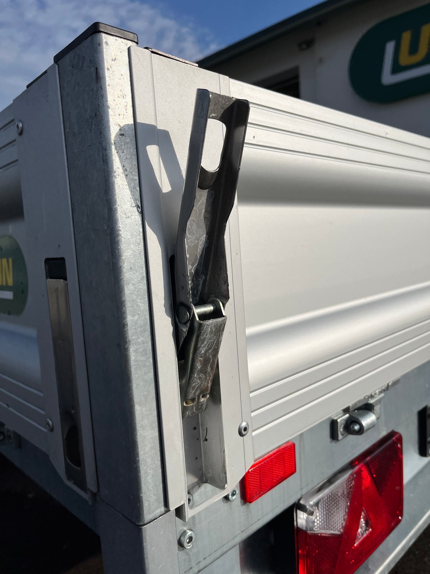 UNSINN Hochlader WEB H 4217-26-13